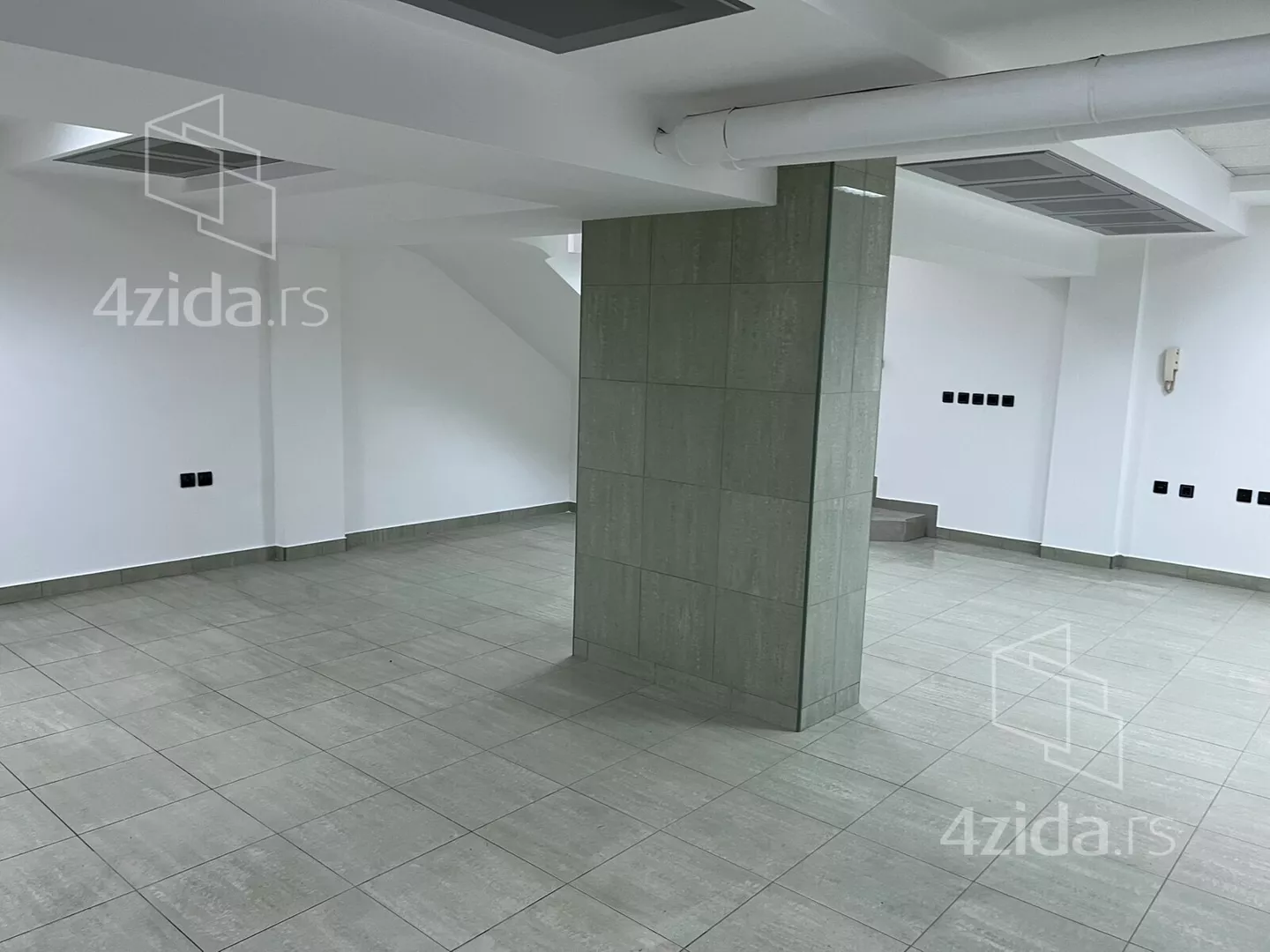 Lokal | 4zida