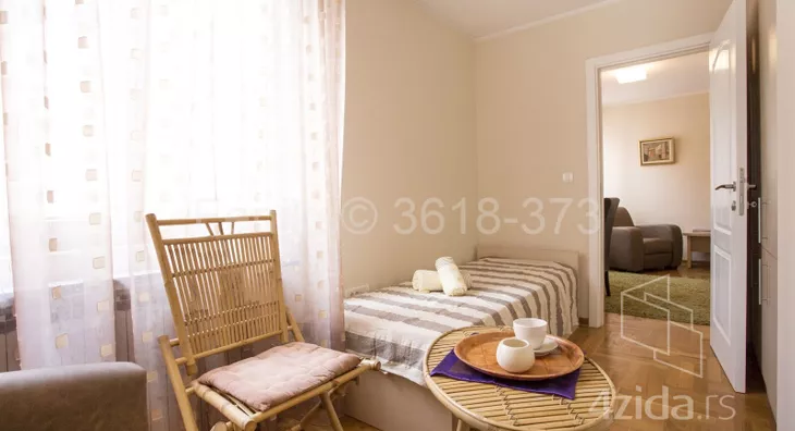 Troiposoban stan | 4zida