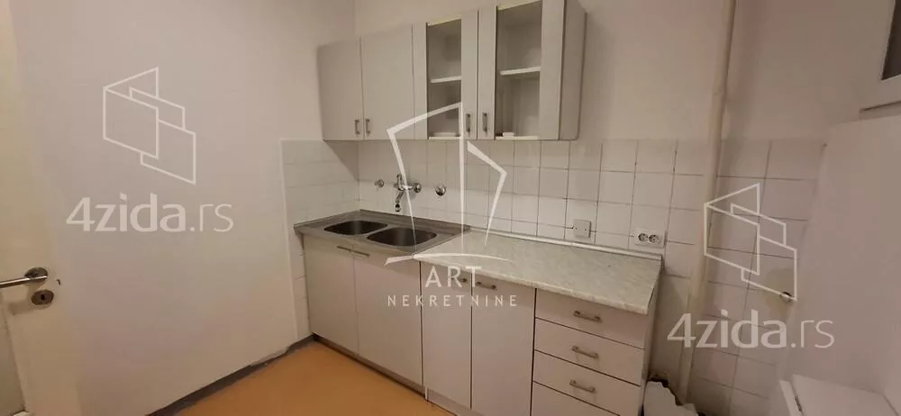Kancelarija | 4zida