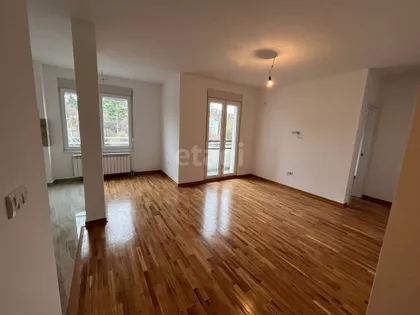 Kraljice Jelene | 4zida.rs