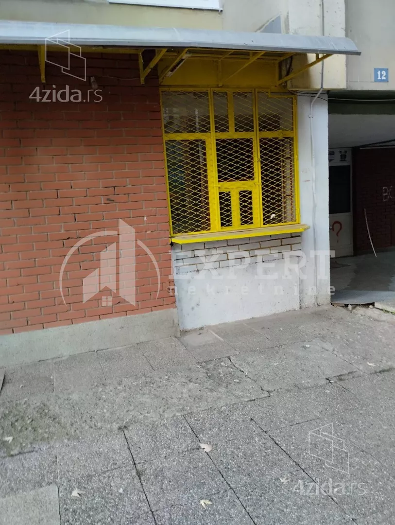 Lokal | 4zida