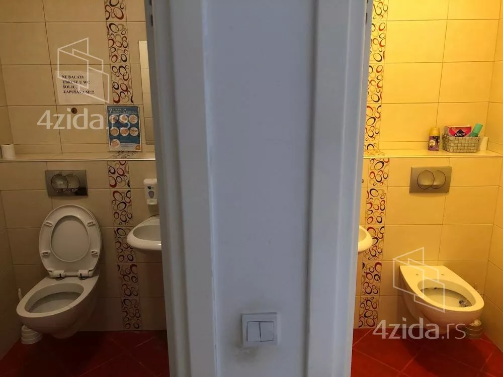 Poslovni prostor | 4zida