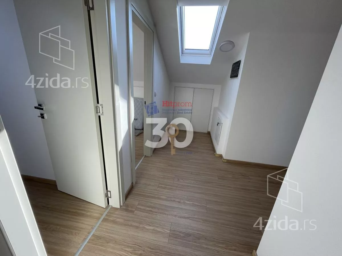 Petosoban stan | 4zida