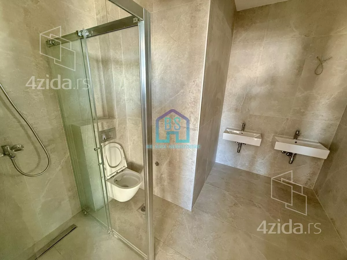 Petosoban stan | 4zida