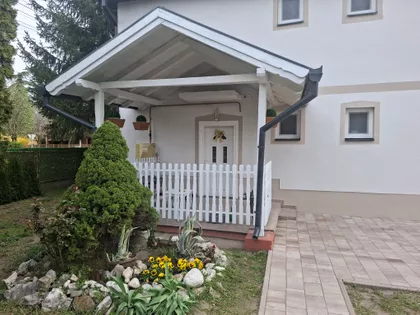 Mali Radanovac | 4zida.rs