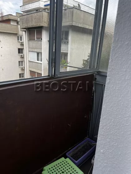 Dzona Kenedija | 4zida.rs