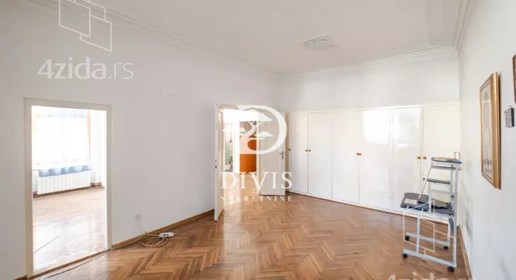 Četvoroiposoban stan | 4zida