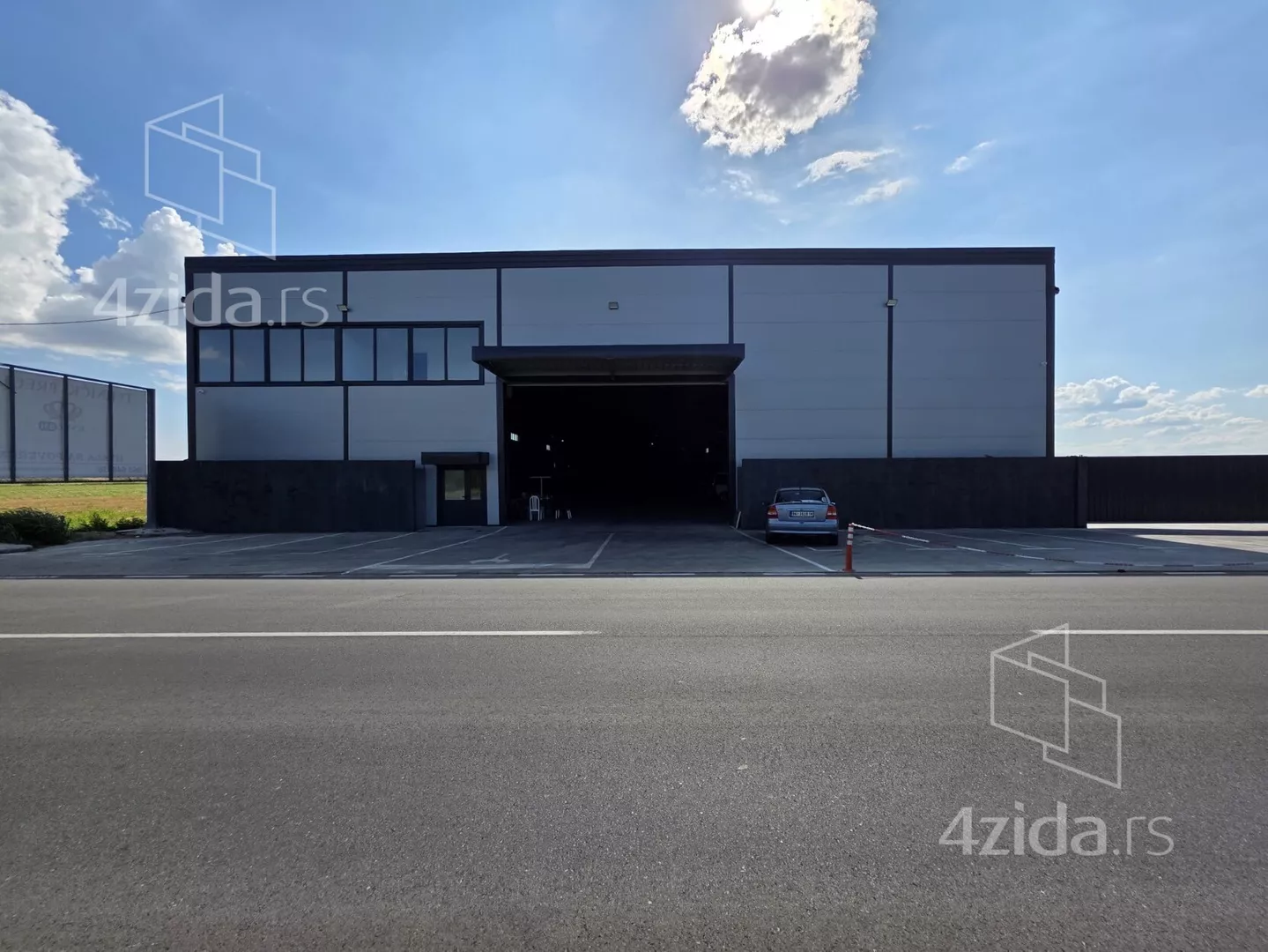 Hala | 4zida