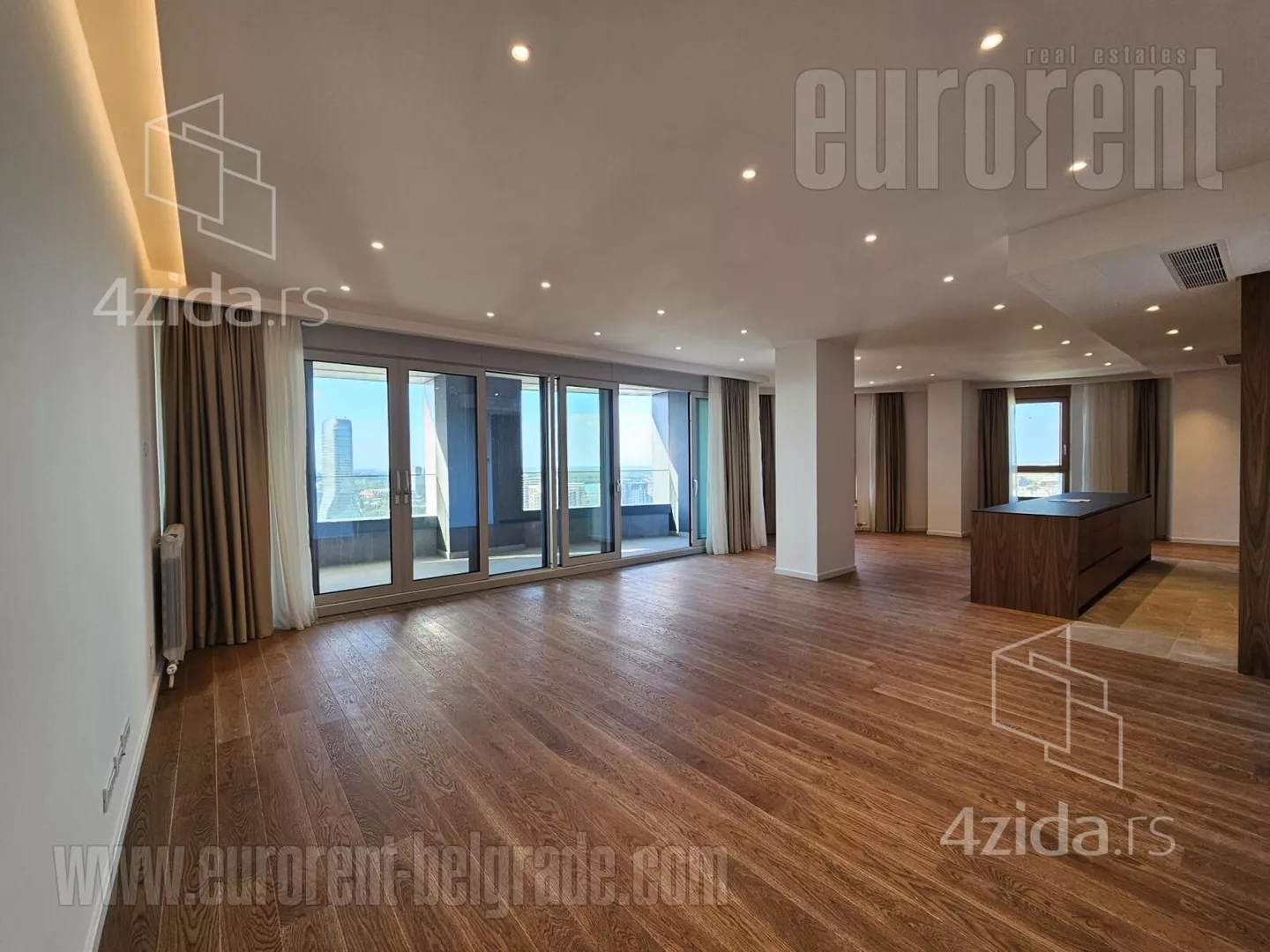 Petosoban stan | 4zida