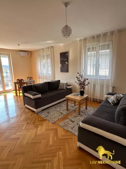 POPINSKI BORCI | 4zida.rs