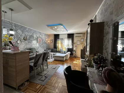 Veternička Rampa | 4zida.rs