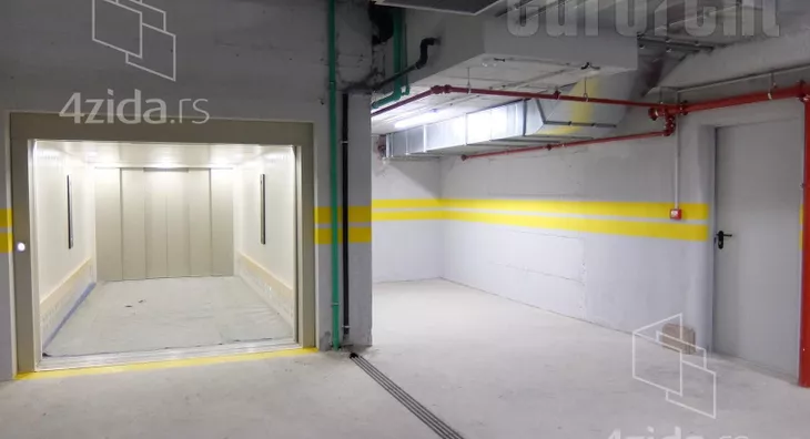 Poslovni prostor | 4zida