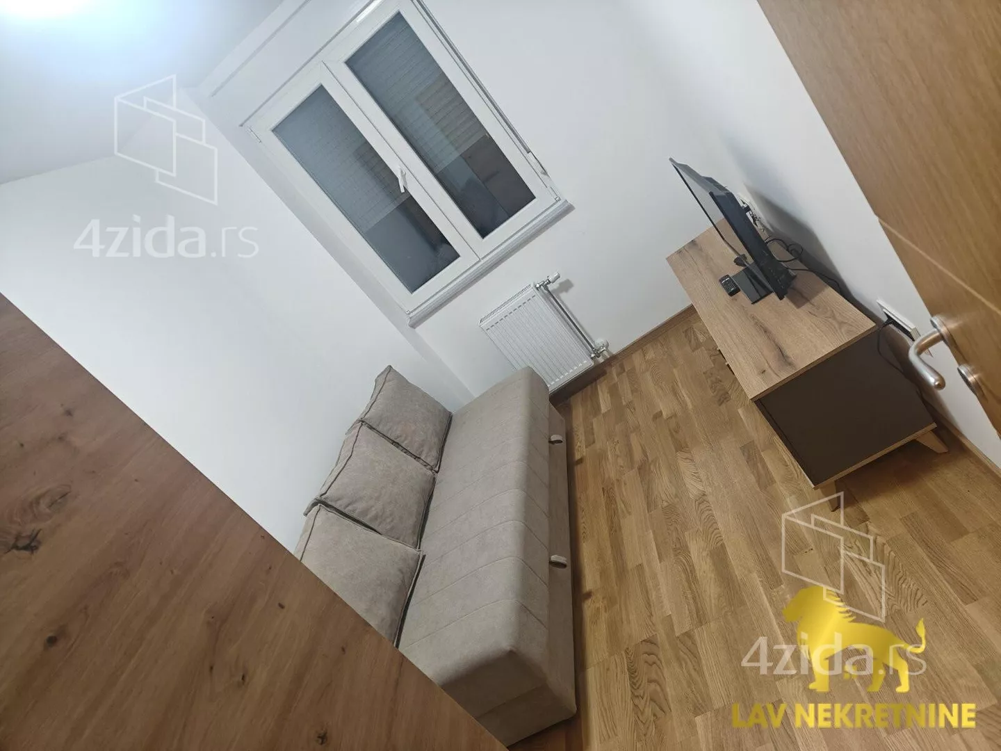 Dvoiposoban stan | 4zida