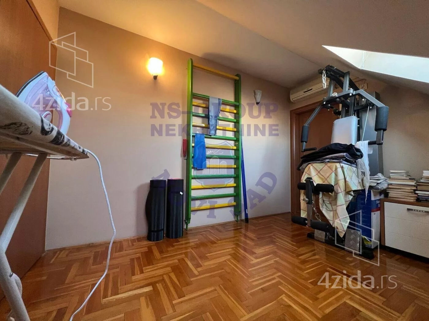 Troiposoban stan | 4zida