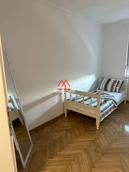 Vuka Karadžića | 4zida.rs