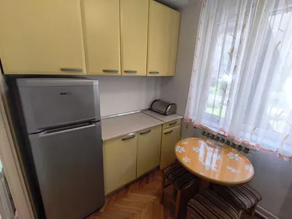 Rentgenova | 4zida.rs