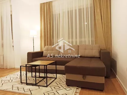 Autokomanda | 4zida.rs