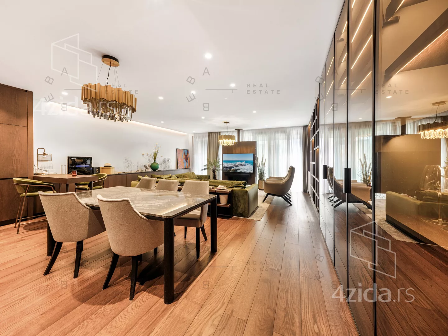 Četvorosoban stan | 4zida