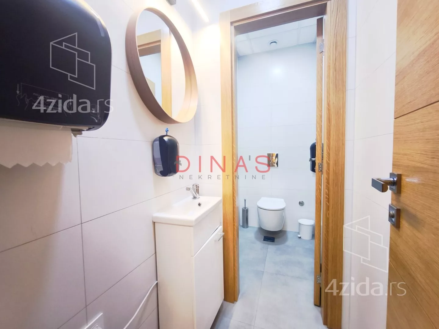 Poslovni prostor | 4zida