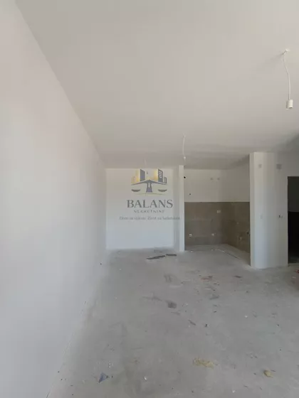 Stari Banovci | 4zida.rs