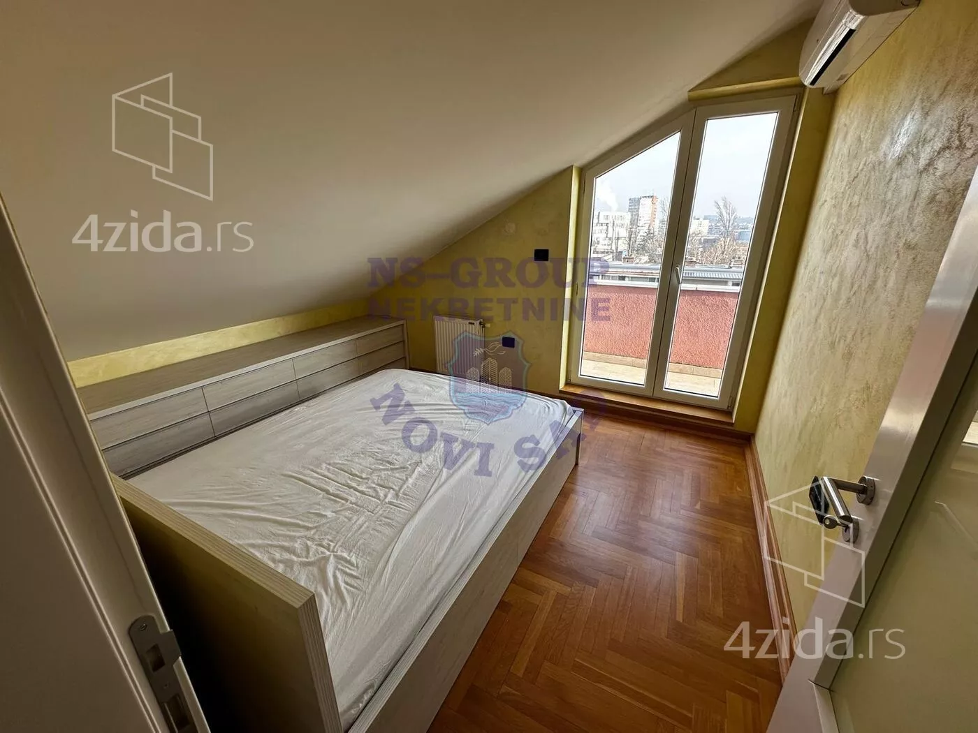 Dvoiposoban stan | 4zida