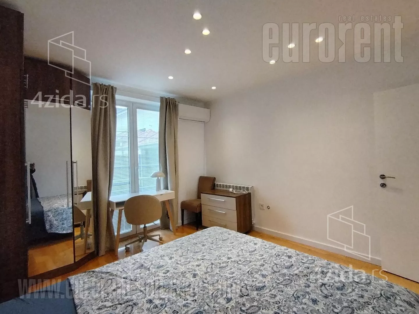 Petosoban stan | 4zida