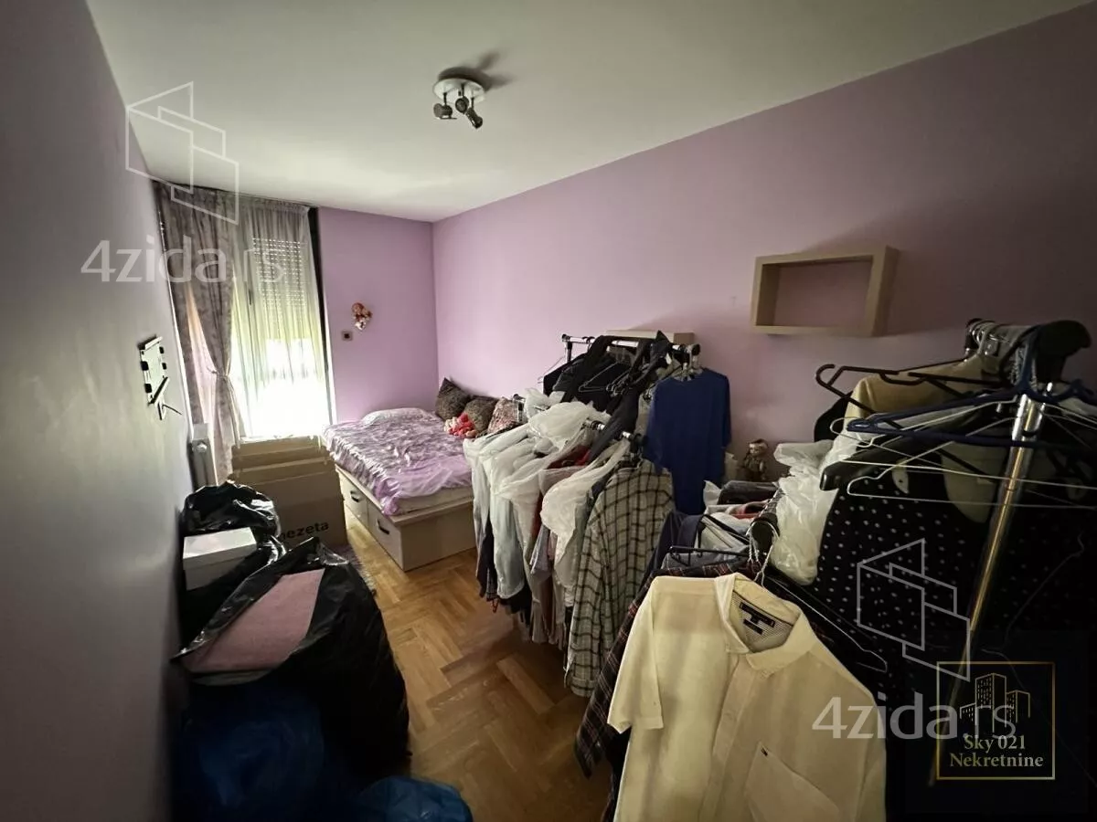 Petosoban stan | 4zida