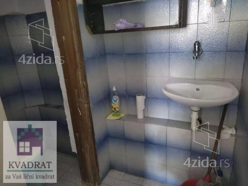 Lokal | 4zida
