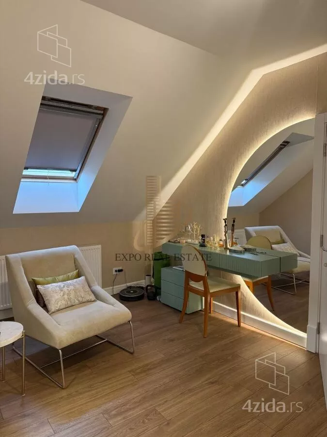 Petosoban stan | 4zida