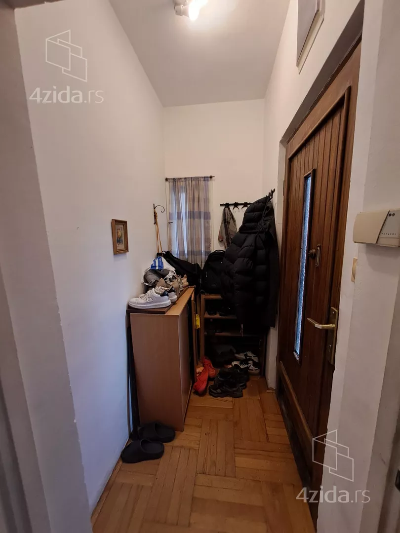 4-etažna kuća | 4zida