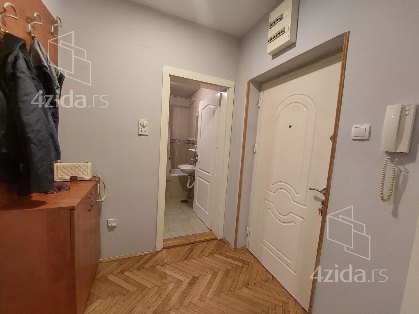 Jednosoban stan | 4zida