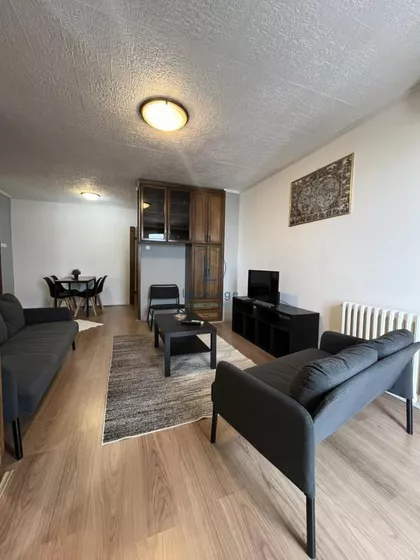 Kolumbova | 4zida.rs