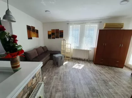 Nikolajevska | 4zida.rs