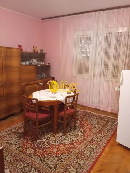 Zmaj Jovina | 4zida.rs