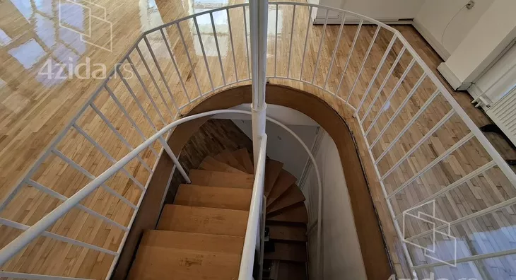 Šestosoban stan | 4zida