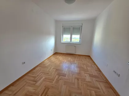 Vašarište | 4zida.rs