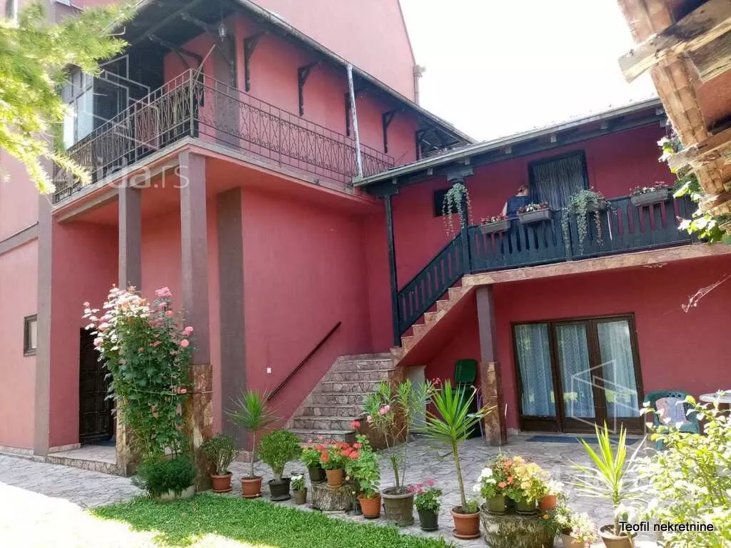 3-etažna kuća | 4zida