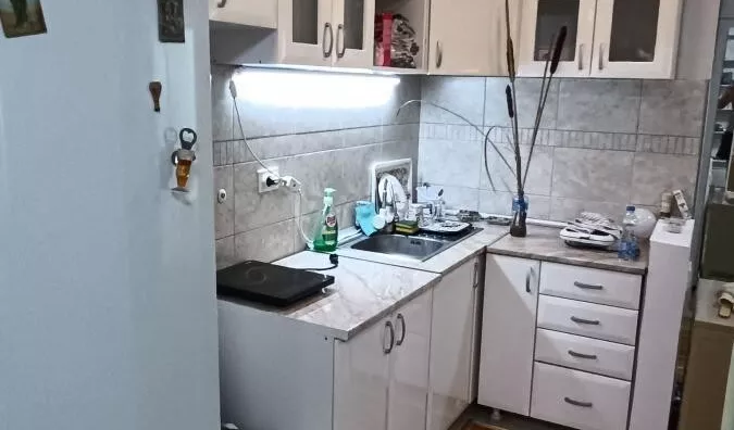 Šestosoban stan | 4zida