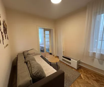 Vukov Spomenik | 4zida.rs