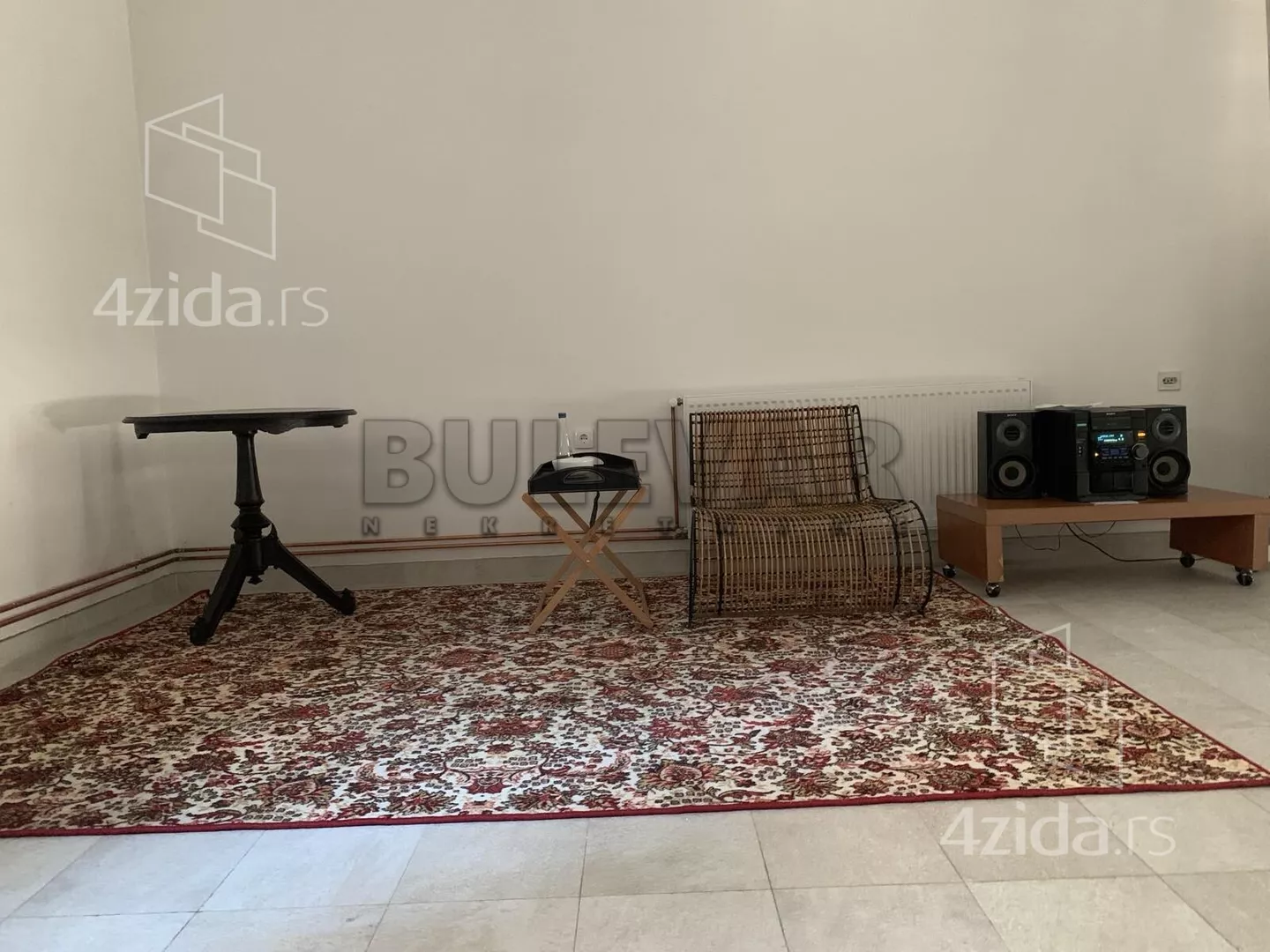 Lokal | 4zida