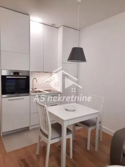 Južni Bulevar | 4zida.rs