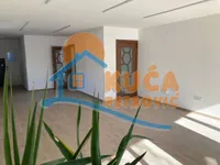 Lokal | 4zida