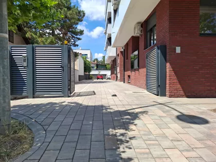 Tihomira Ostojića 14 | 4zida.rs
