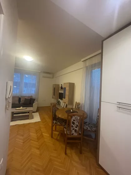 Cara Dušana | 4zida.rs