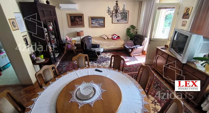 Petosoban stan | 4zida