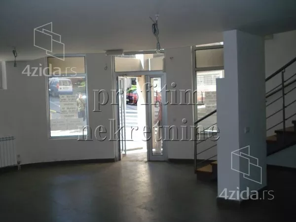 Lokal | 4zida