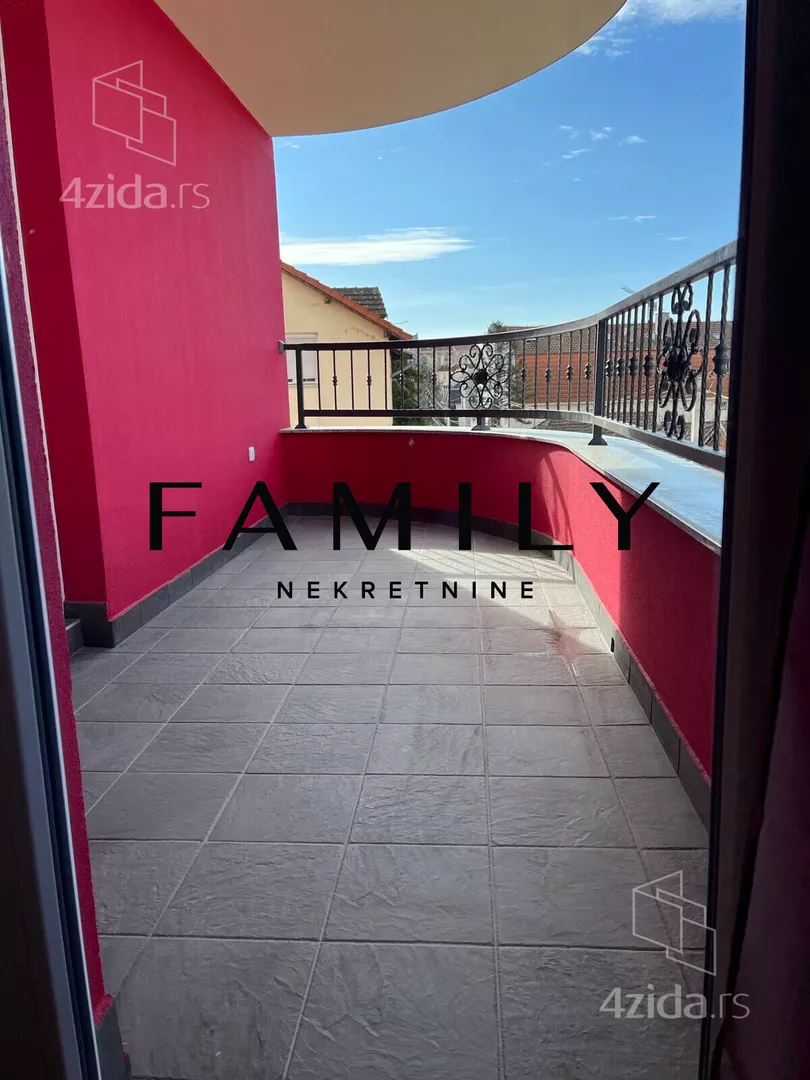 Četvoroiposoban stan | 4zida