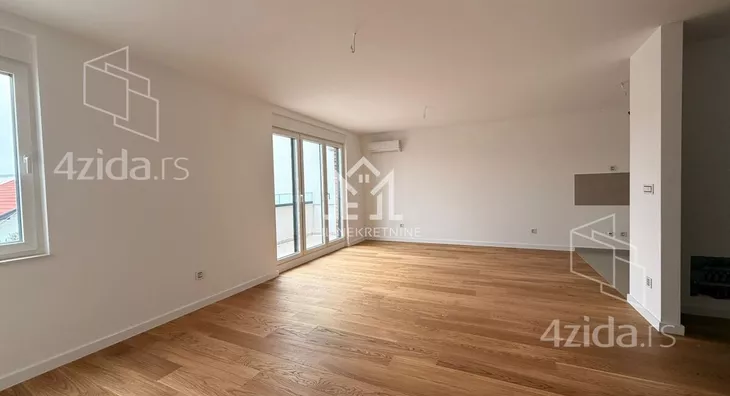 Petosoban stan | 4zida