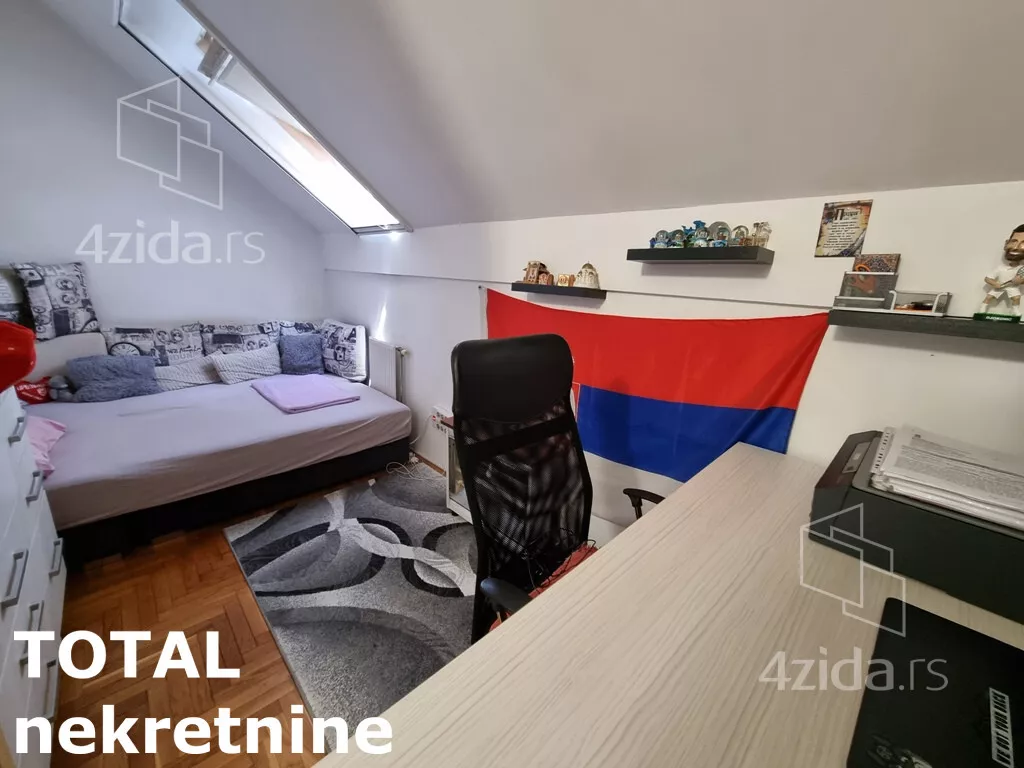 Troiposoban stan | 4zida