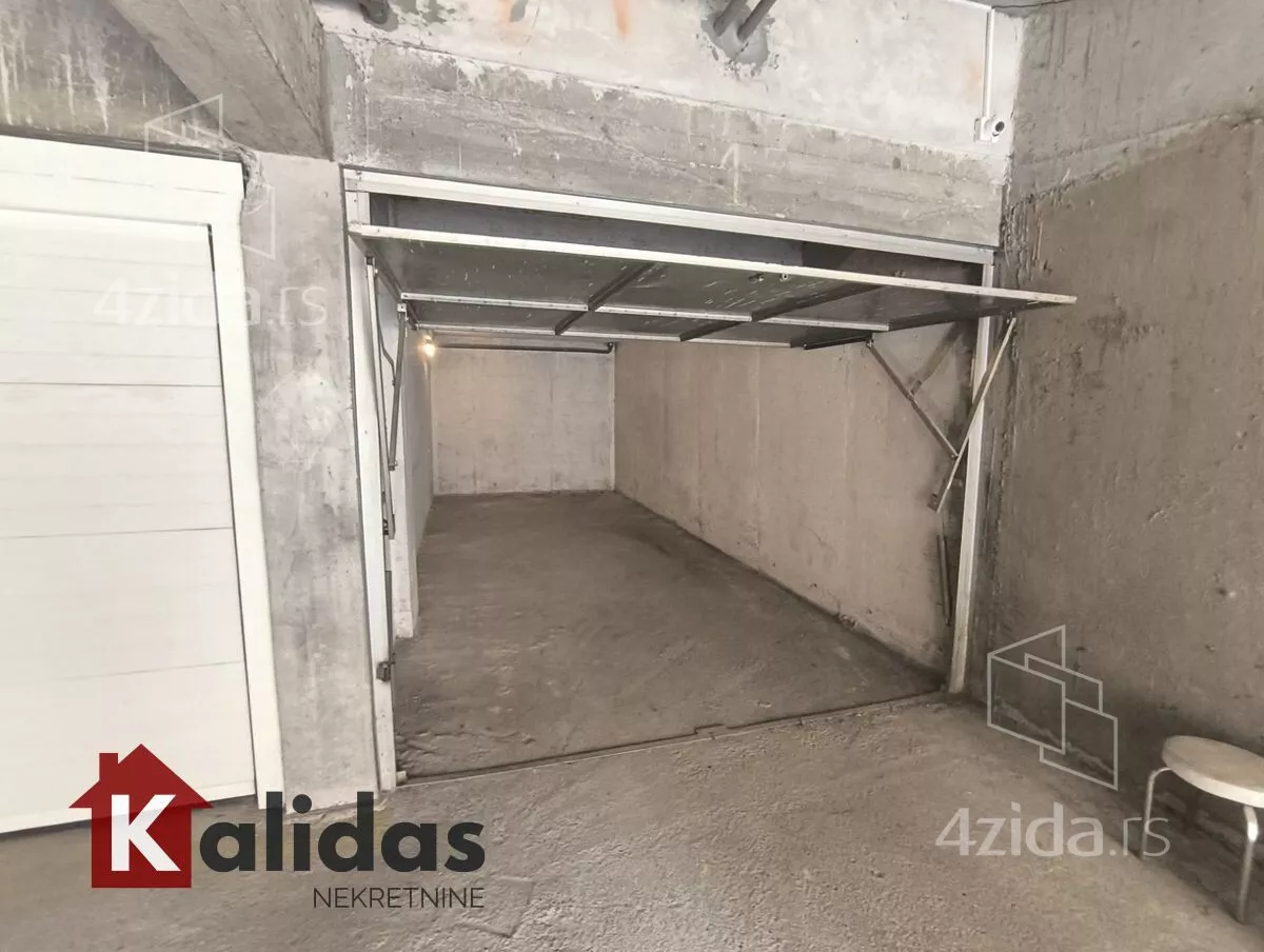 Garaža | 4zida
